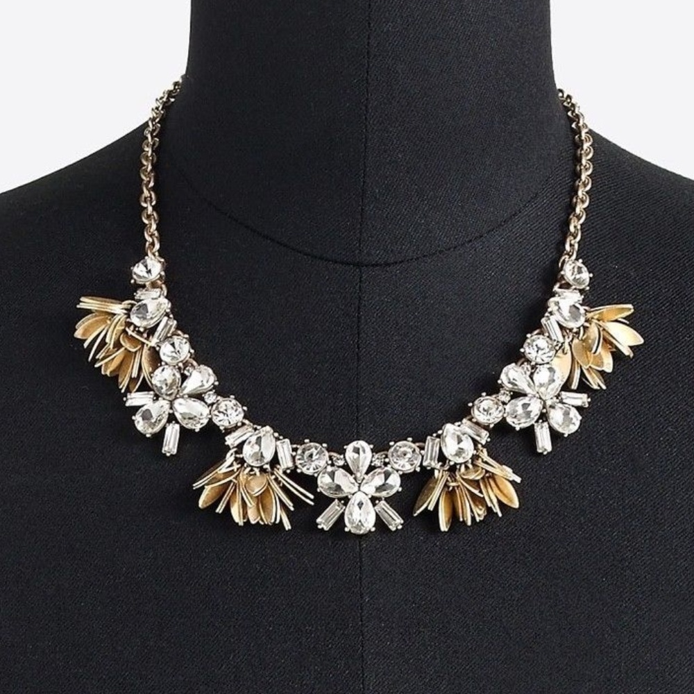 🎉J. Crew🎉Crystal Bouquet Necklace🎉🎉 - Picture 1 of 3
